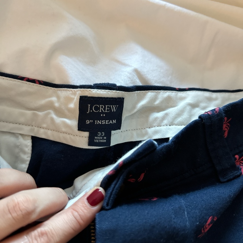 Adorable J Crew crab shorts! 🦀